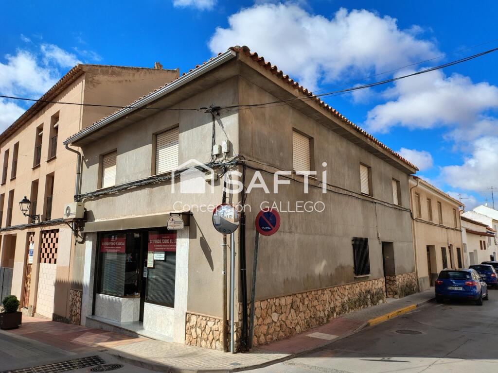 Imagen 2 de ¡Oportunidad de inversión en pleno centro de Campo de Criptana! Imagen 2 de ¡Oportunidad de inversión en pleno centro de Campo de Criptana!