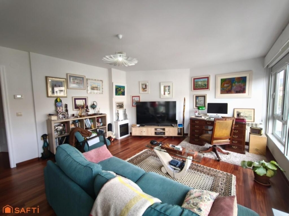 Imagen 2 de Dúplex con mucho encanto y mucha luz.