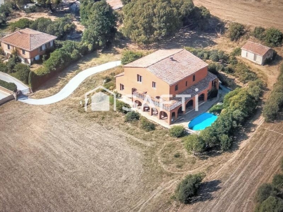 Imagen 3 de GRAN CASA ESTILO MASÍA-VILLA CATALANA CON DOS VIVIENDAS INDEPENDIENTES