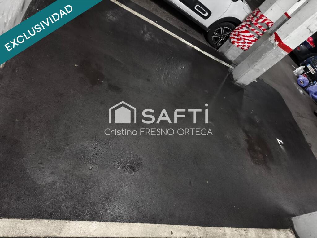 Imagen 2 de Plaza de parking amplia en Esplugues de Llobregat Imagen 2 de Plaza de parking amplia en Esplugues de Llobregat