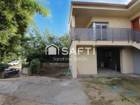 Imagen 2 de Casa luminosa con vistas a la montaña