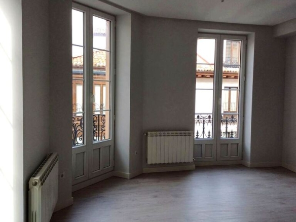 Imagen 1 de Coqueto y luminoso piso recién reformado - El Club del Propietario Imagen 1 de Coqueto y luminoso piso recién reformado