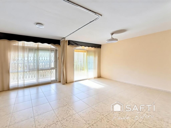 Imagen 3 de Amplia vivienda adosada en zona céntrica y tranquila.