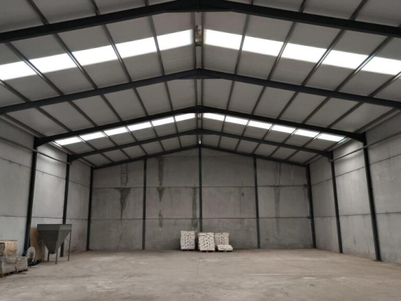 Imagen 1 de NAVE PRACTICAMENTE NUEVA EN SITUACION INMEJORABLE. - El Club del Propietario Imagen 1 de NAVE PRACTICAMENTE NUEVA EN SITUACION INMEJORABLE.