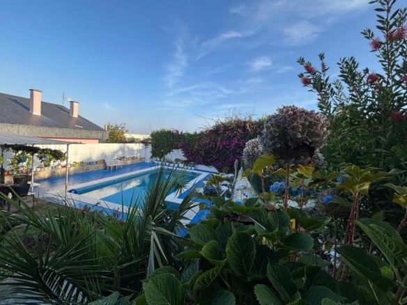 Imagen 1 de SE VENDE IMPRESIONANTE CHALET CON VISTAS AL MAR EN PANXON - NIGRAN