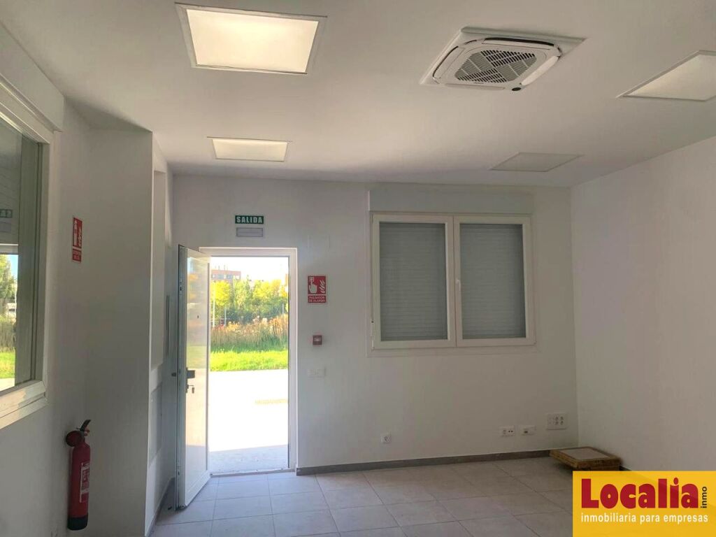 Imagen 4 de Nave industrial a estrenar en Valladolid Imagen 4 de Nave industrial a estrenar en Valladolid