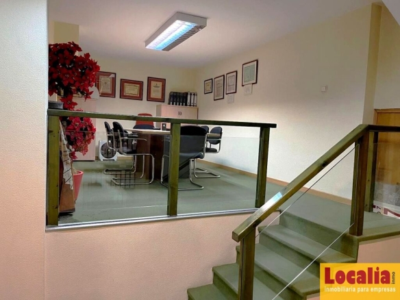 Imagen 3 de Local de varios niveles en Palencia capital