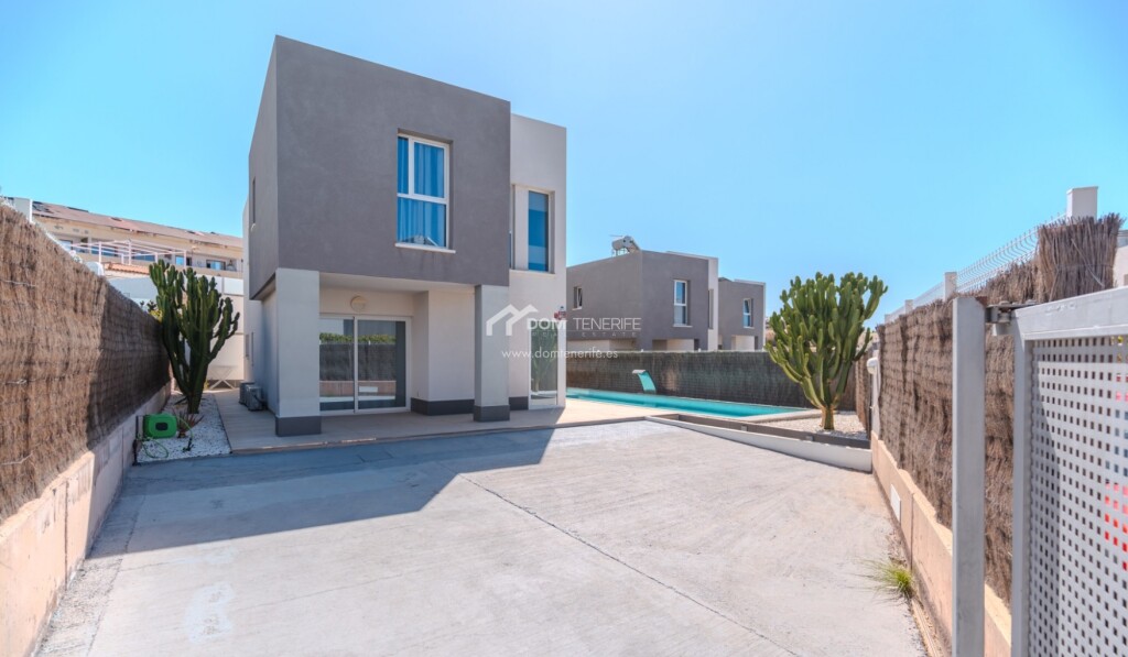 Imagen 2 de Casa-Chalet en Venta en Adeje Santa Cruz de Tenerife