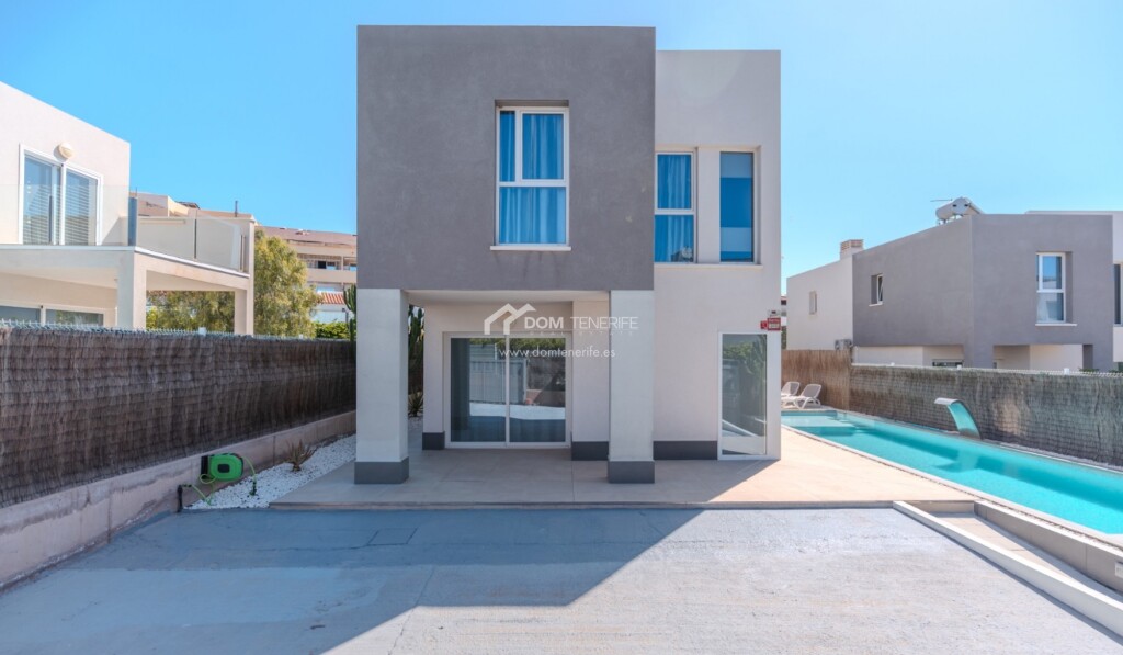 Imagen 3 de Casa-Chalet en Venta en Adeje Santa Cruz de Tenerife