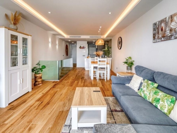 Imagen 3 de Dúplex en Venta en San Roque Cádiz