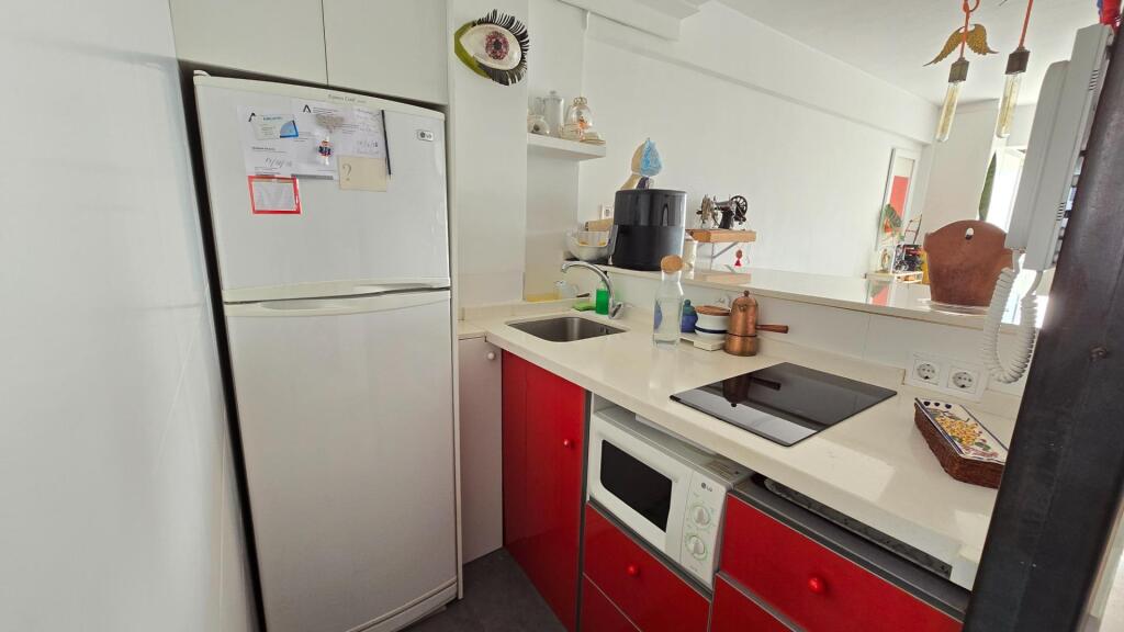 Imagen 3 de Estudio en Torremolinos Centro – Listo para entrar a vivir Imagen 3 de Estudio en Torremolinos Centro – Listo para entrar a vivir