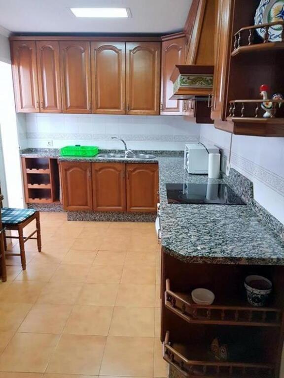 Imagen 2 de AMPLIO PISO EN TEATINOS CON ORIENTACIÓN ESTE DE 3 HABITACIONES