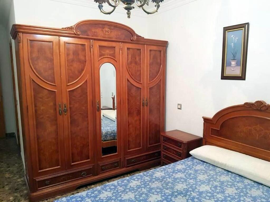 Imagen 4 de AMPLIO PISO EN TEATINOS CON ORIENTACIÓN ESTE DE 3 HABITACIONES