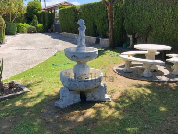 Imagen 4 de Casa-Chalet en Venta en Arguelles Asturias