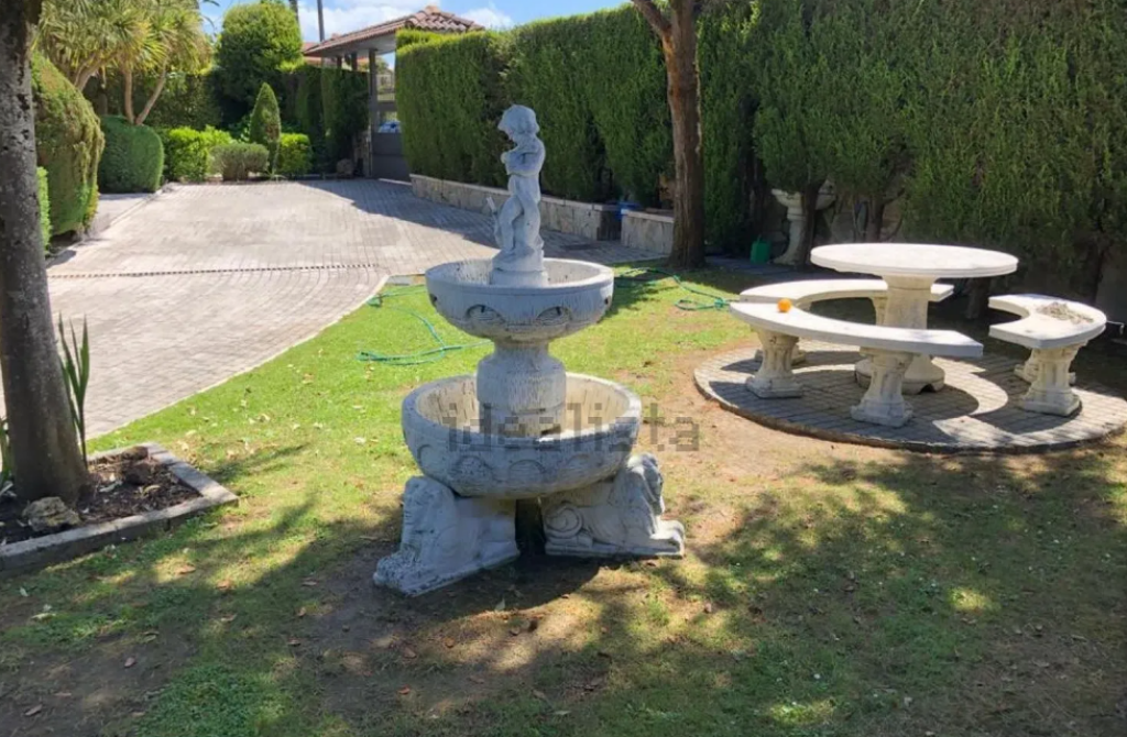 Imagen 4 de Casa-Chalet en Venta en Arguelles Asturias Imagen 4 de Casa-Chalet en Venta en Arguelles Asturias