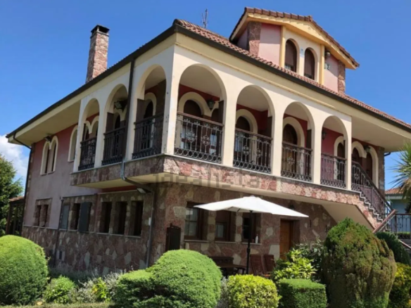 Imagen 1 de Casa-Chalet en Venta en Arguelles Asturias