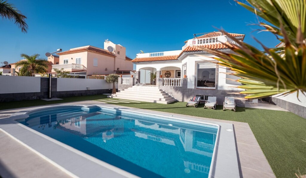 Imagen 2 de Casa-Chalet en Venta en Adeje Santa Cruz de Tenerife