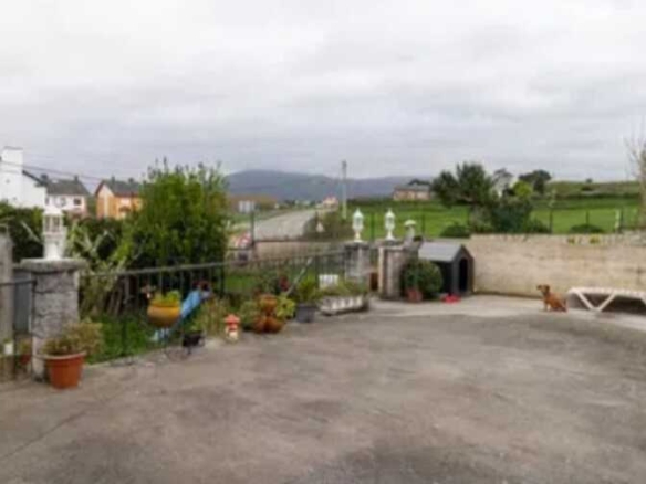 Imagen 4 de Casa-Chalet en Venta en Cangas (San Pedro) (Foz) Lugo