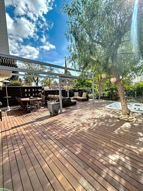 Imagen 3 de Espectacular Casa con jardín y vista en la Bonanova