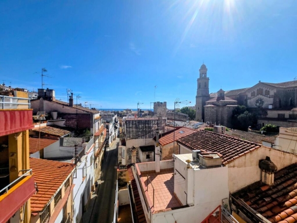Imagen 1 de Espacio diáfano y versátil en el centro de Canet