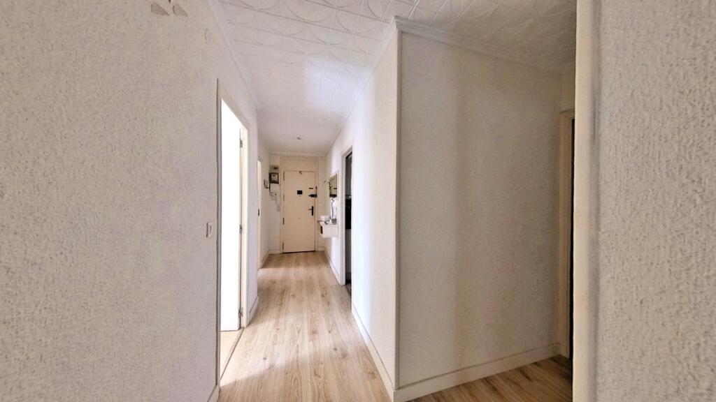 Imagen 2 de Tu hogar ideal en Alicante: reformado y luminoso