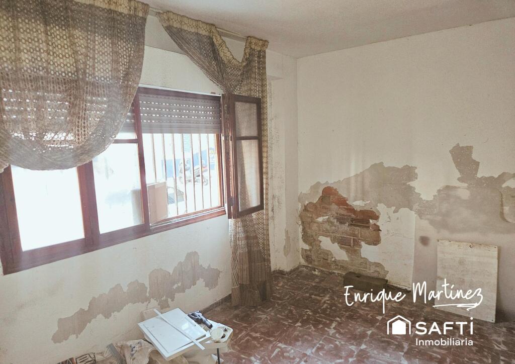 cerca de todo. cerca de todo.