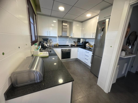 Imagen 1 de Fantástica adosada seminueva en la Galera