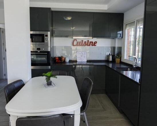 Imagen 4 de Piso moderno con vistas al mar en Solymar – Puerto Marina