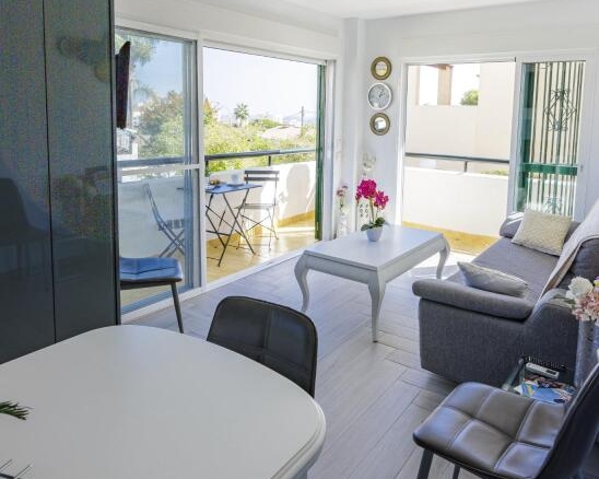 Imagen 1 de Piso moderno con vistas al mar en Solymar – Puerto Marina - El Club del Propietario Imagen 1 de Piso moderno con vistas al mar en Solymar – Puerto Marina