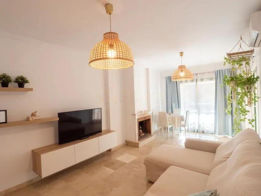 TERRAZA CON VISTAS + PATIO