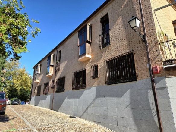Imagen 1 de VISTAS Y GARAJE EN EL CASCO HISTÓRICO DE TOLEDO
