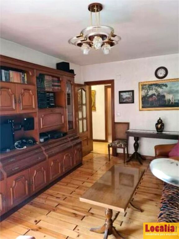 Imagen 2 de Amplio piso 135 metros en venta Imagen 2 de Amplio piso 135 metros en venta