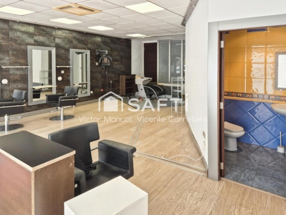Imagen 4 de Local comercial acondicionado como peluquería