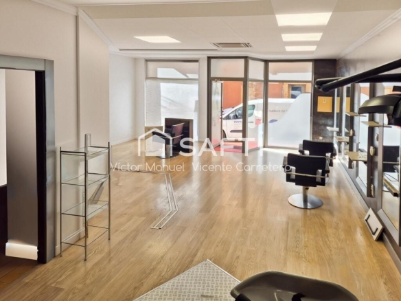Imagen 1 de Local comercial acondicionado como peluquería - El Club del Propietario Imagen 1 de Local comercial acondicionado como peluquería
