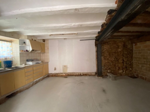 Imagen 2 de Casa esquinera con estructura reformada en Freginals