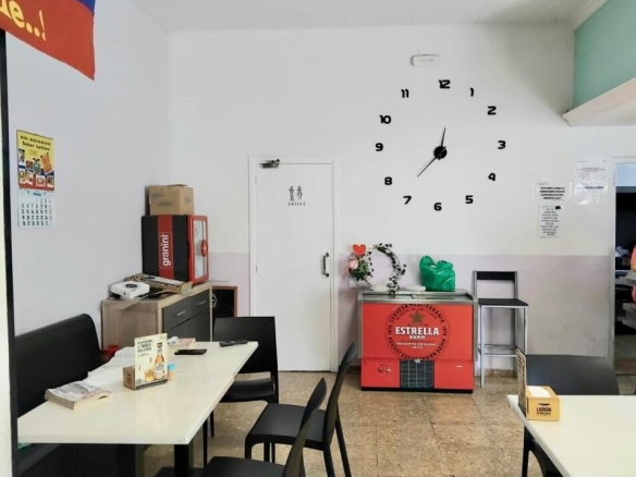 Imagen 4 de Fantástico en bar bien ubicado en Tortosa