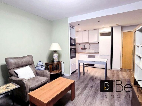 Imagen 3 de ¡EN VENTA! PISO CON 2 PLAZAS DE GARAJE Y TRASTERO EN VILLANUEVA DE LA CAÑADA. (MADRID)