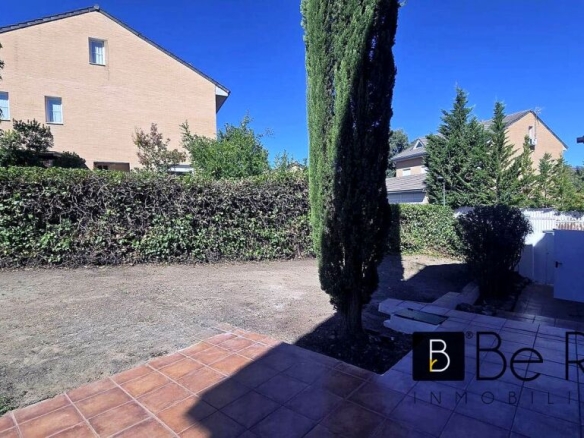 Imagen 3 de ¡EN ALQUILER! EXCELENTE CHALET PAREADO CON PARCELA DE 500M2 Y PISCINA COMUNITARIA EN LAS INFANTAS VALDEMORILLO