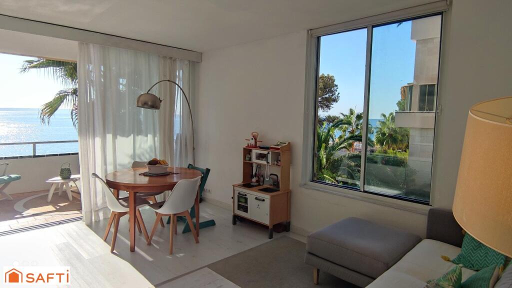 Imagen 3 de PISO CON VISTAS Y ACCESO DIRECTO AL MAR EN ILLETAS Imagen 3 de PISO CON VISTAS Y ACCESO DIRECTO AL MAR EN ILLETAS