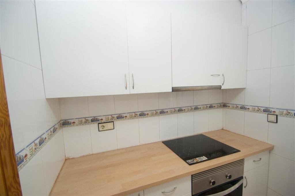 Imagen 4 de Bungalow en planta baja con jardín y piscina comunitaria en Entre Naranjos-Sin Comisión Imagen 4 de Bungalow en planta baja con jardín y piscina comunitaria en Entre Naranjos-Sin Comisión