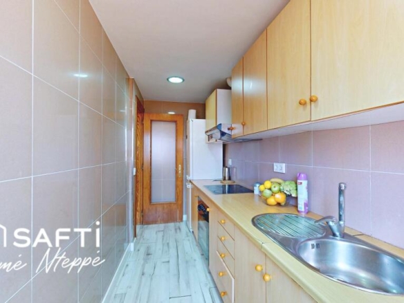 Luminoso con 20 m2 de Solarium y Vistas Panorámicas al Mar