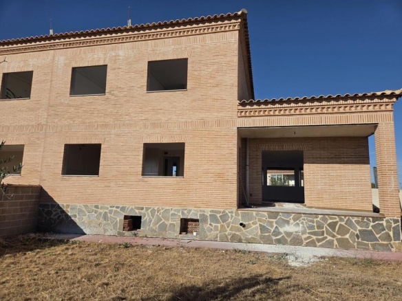 Imagen 3 de VIVIENDA UNIFAMILIAR PAREADA EN COBISA