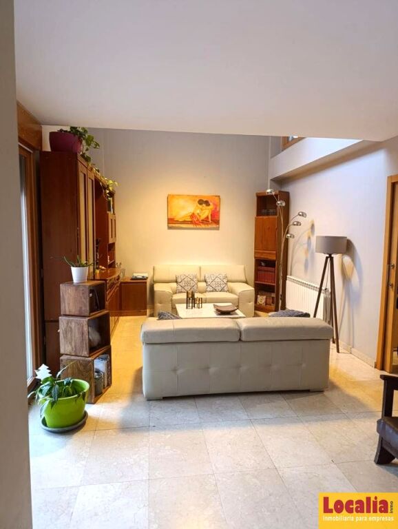 Imagen 3 de Impresionante chalet pareado en Palencia capital. Imagen 3 de Impresionante chalet pareado en Palencia capital.