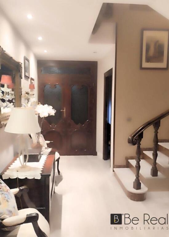 Imagen 2 de ESPECTACULAR CASA DE DOS ALTURAS CON TERRAZAS EN PLENO CENTRO DE DON BENITO