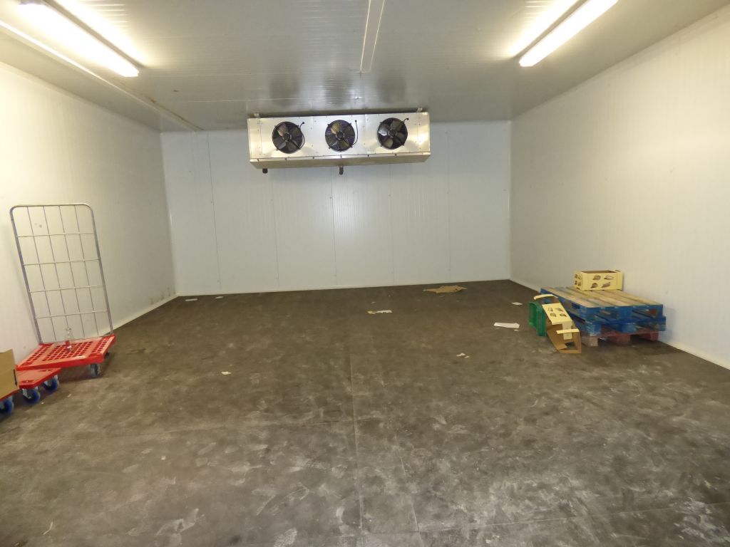 Imagen 4 de NAVE INDUSTRIAL EN VENTA DE 3750M2 EN PALA DE TORRUELLA