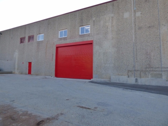 Imagen 3 de NAVE SEMINUEVA EN VENTA EN SANT VICENÇ DE CASTELLET PARA INVERSORES
