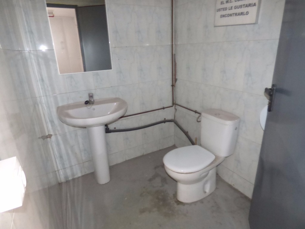 Imagen 4 de NAVE SEMINUEVA EN VENTA EN SANT VICENÇ DE CASTELLET PARA INVERSORES Imagen 4 de NAVE SEMINUEVA EN VENTA EN SANT VICENÇ DE CASTELLET PARA INVERSORES