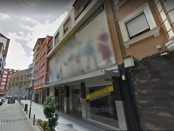 Imagen 1 de Edificio comercial en Torrelavega - El Club del Propietario Imagen 1 de Edificio comercial en Torrelavega