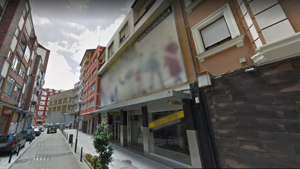 Imagen 1 de Edificio comercial en Torrelavega