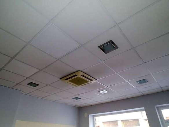 Imagen 2 de Amplio local para tus oficinas en el centro de Torrelavega